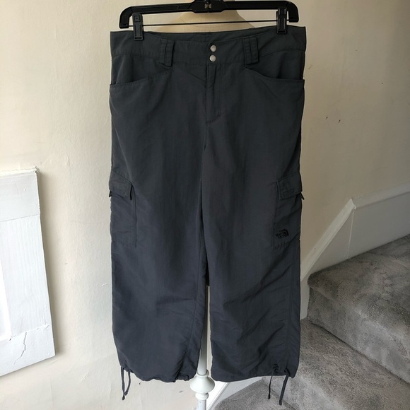 The North Face Hiking Cargo Crop Capri Pants - Picture 1 of 8